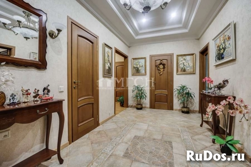 Продам 3 комнатную квартиру 135 м2 изображение 5