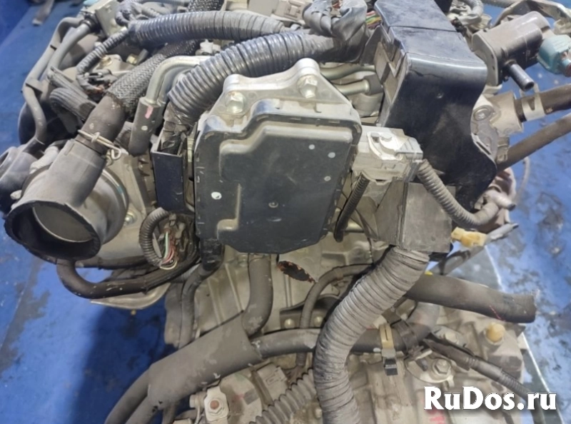 Двигатель Toyota Corolla 2ZR 2ZRFAE 1.8 литра изображение 7