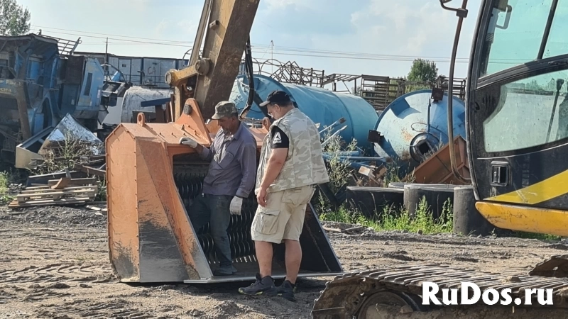 Просеивающий ковш с прочной конструкцией в наличии фотка