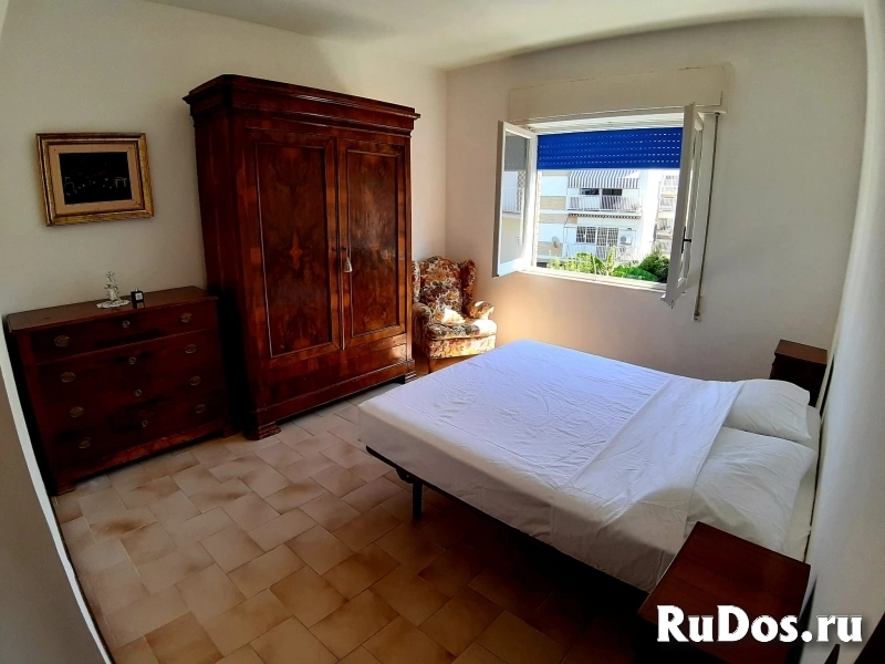 Квартира для отдыха на морском курорте Анцио в Италии изображение 9