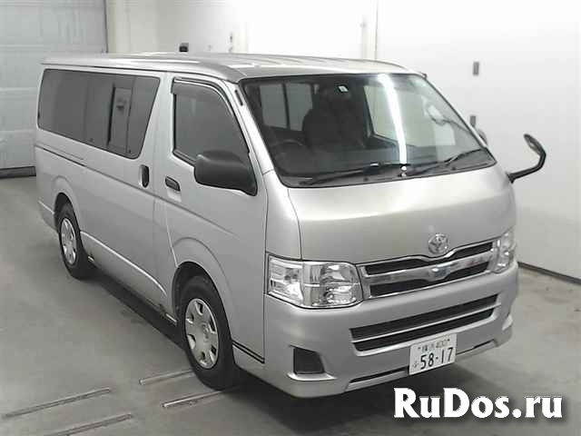 Грузопассажирский микроавтобус Toyota Hiace Van кузов TRH200V фото