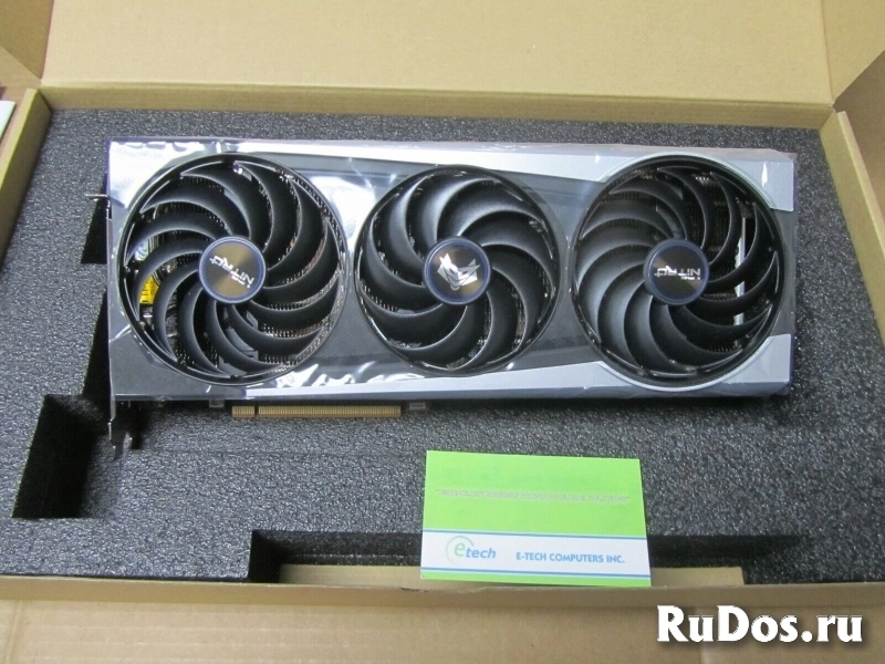 SAPPHIRE Nitro+ AMD Radeon RX 6700 XT 12 ГБ GDDR6 фотка