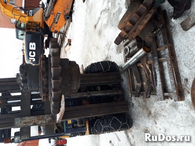 Редуктор хода JCB 330, 333/K1153, 334/C0480, 05/903844, 05/903845, 05/903843 фото
