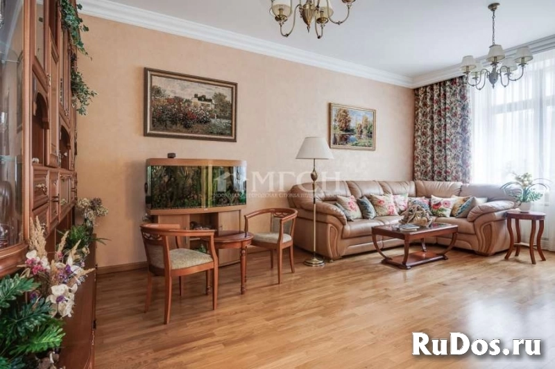 Продам 3 комнатную квартиру 137 м2 фотка