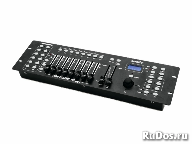 Eurolite DMX Scan Control 192 controller 192-х канальный DMX контроллер управления световыми приборами. 6 чейзеров до 240 шагов, 12 приборов по 16 каналов DMX, 8 фейдеров управления, джойстик. Аудио вход и встроенный микрофон. Переключатель полярности D фото