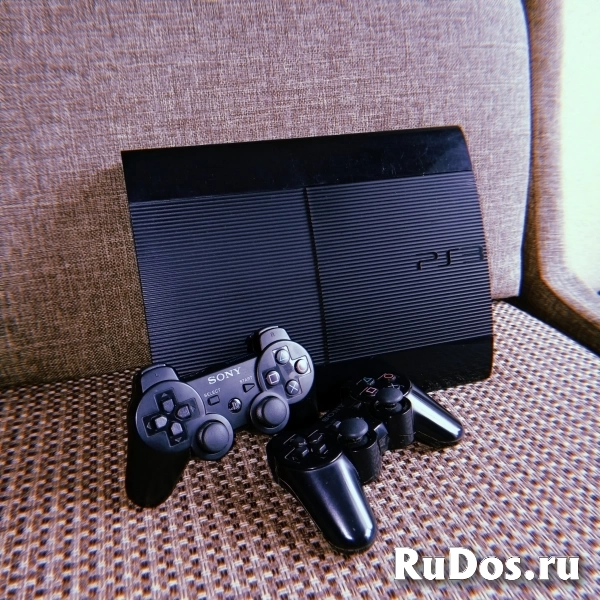 Sony PlayStation 3 super slim фото