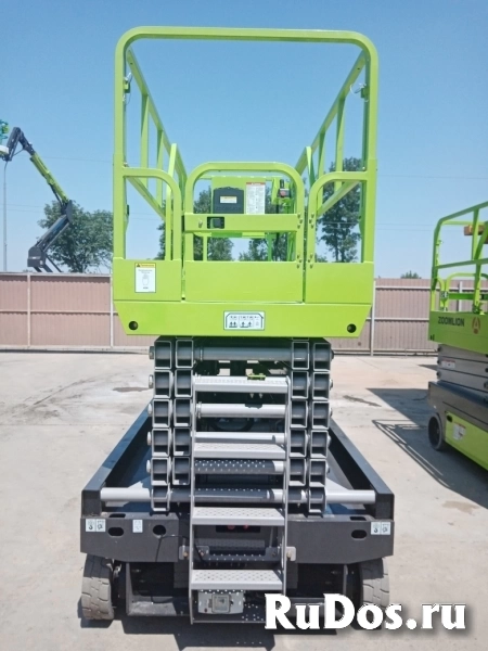 Купить строительные подъемники б/у - с НДС - Ножничный , коленчатый подъемник - Продажа изображение 4