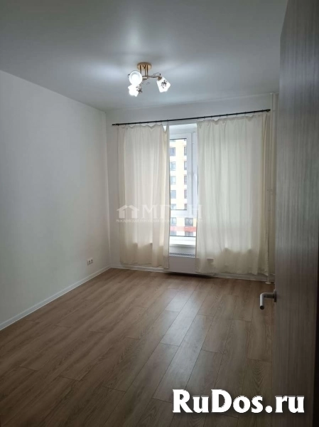 Продам 2 комнатную квартиру 52 м2 изображение 3