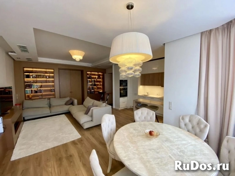 Продам 3 комнатную квартиру 154 м2 фото