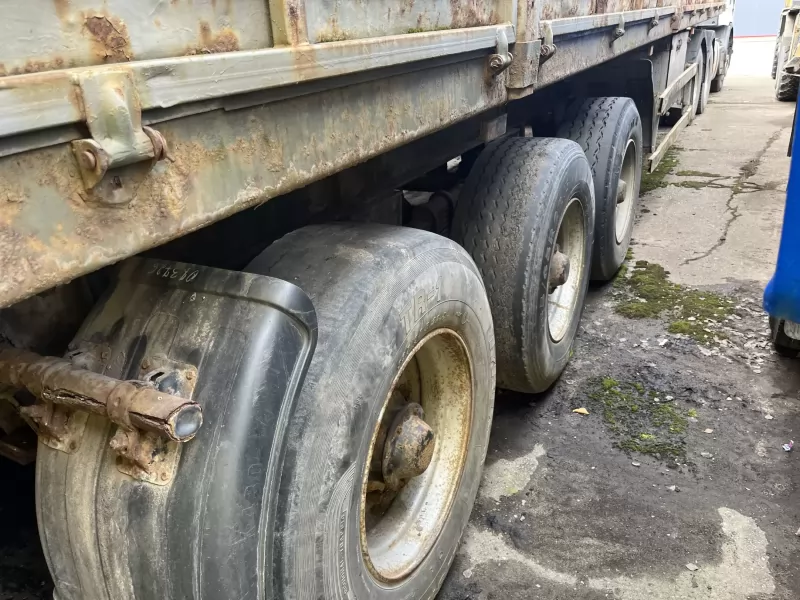 Продам полуприцеп МАЗ 975800-047 (г/п 27 тн) 2008 фотка