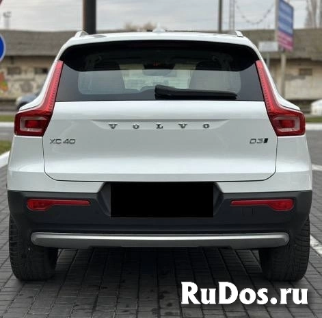 Volvo XC40 2020 год изображение 5