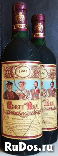 Бутылка вина "Королевский Двор" 1992 года для коллекции фото