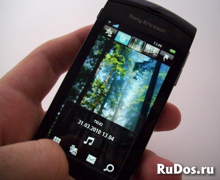 Новый Sony Ericsson U5i Vivaz Black (оригинал) фото
