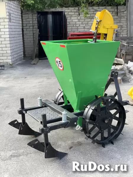 Картофелесажалка однорядная бункер 90кг фотка