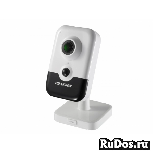 IP-камеры Hikvision DS-2CD2423G0-IW 4 mm фото