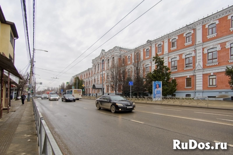 Комната с видом на парк в самом сердце Краснодара изображение 5