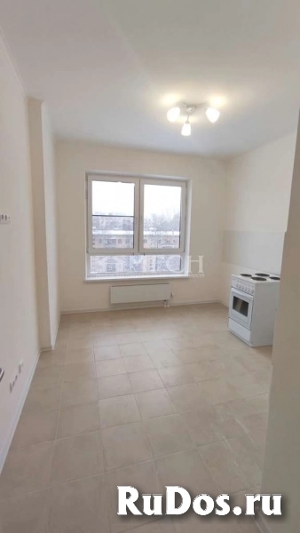 Продам 2 комнатную квартиру 57 м2 изображение 4