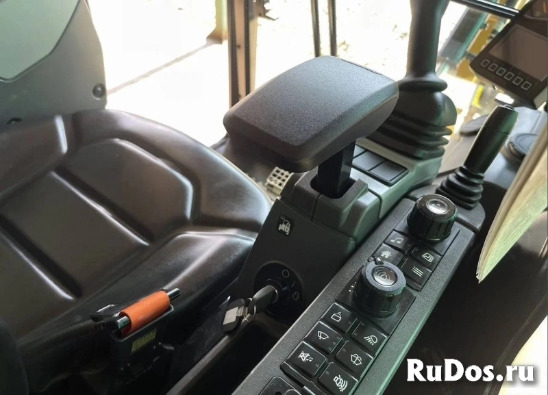 Мини-экскаватор Cat302 изображение 8