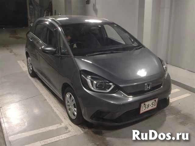 Хэтчбек гибрид Honda Fit кузов GR3 модификация e:HEV Home Hybrid фото