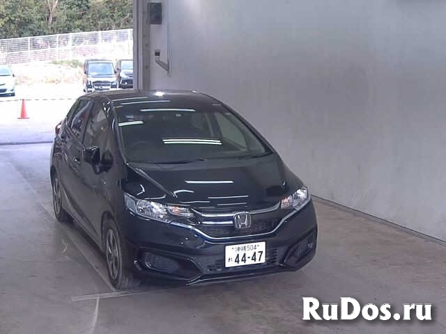 Хэтчбек гибрид Honda Fit кузов GP5 модификация F гв 2019 фото