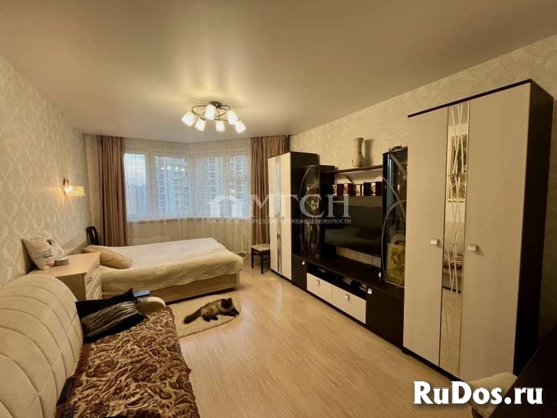 Продам 1 комнатную квартиру 42 м2 изображение 3