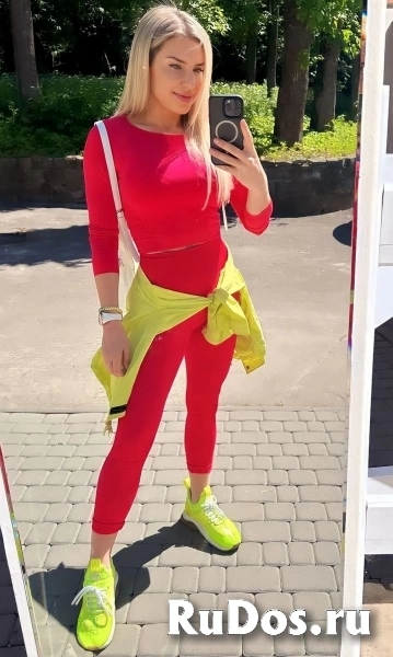 м. Улица Дыбенко, ищу доброго мужчину +7 (931) 583-44-85 фото