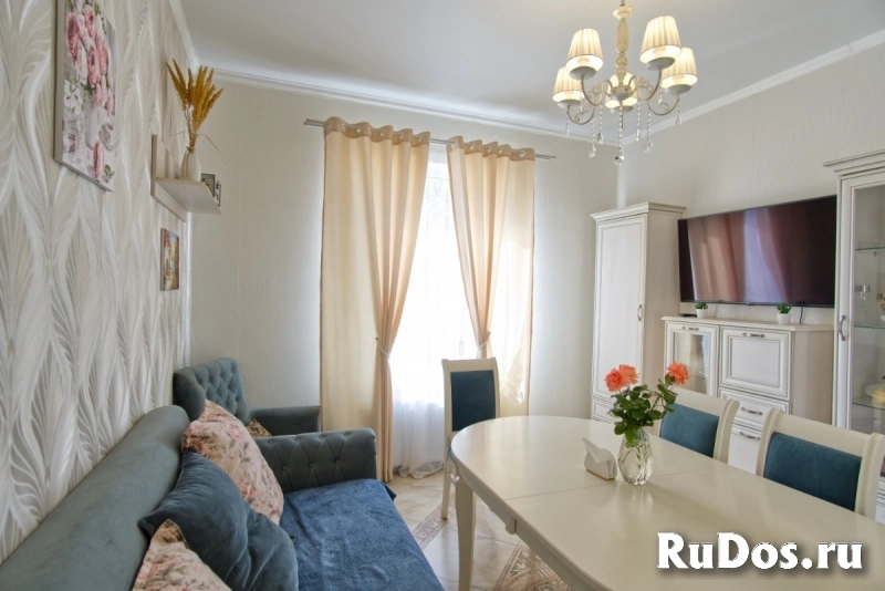 Двухэтажный дом с ремонтом в п. Российский изображение 6