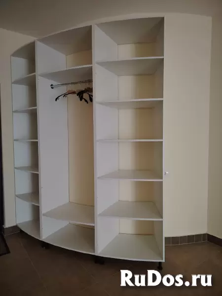 Апартаменты с кухней и балконом в коттеджном доме изображение 5