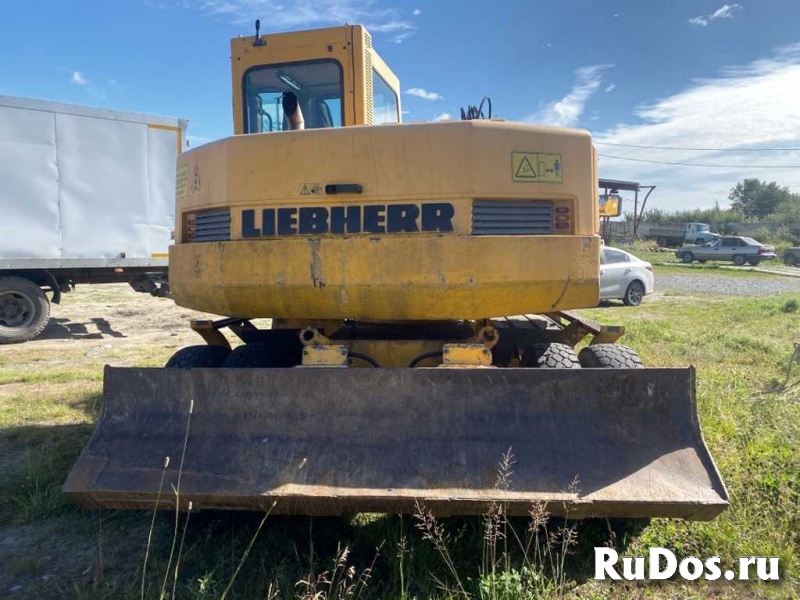 Колесник Liebherr 310, 12 т, доп. линии, 2 ковша изображение 4