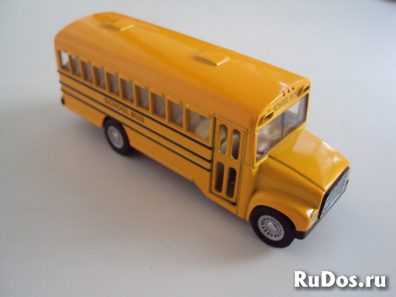 Американский школьный автобус фотка