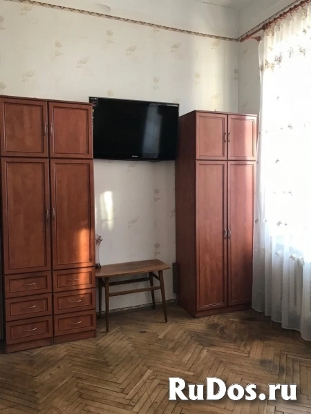 Продается уютная тихая 3-х комнатная квартира в самом центре объявление Продается уютная тихая 3-х комнатная квартира в самом центре фотка