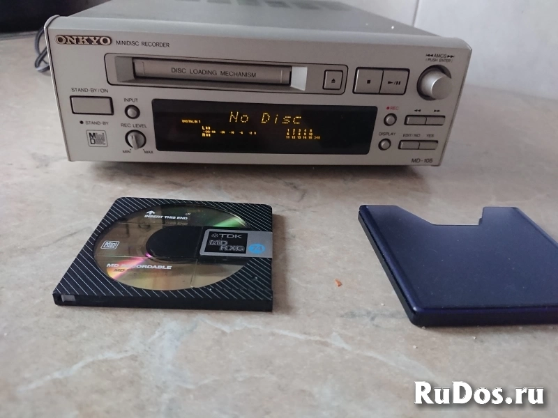 Мини-дисковая дека Onkyo MD-105 Мини-дисковая дека Onkyo MD-105 фото