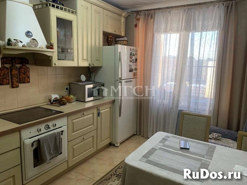 Продам 2 комнатную квартиру 56.4 м2 изображение 5