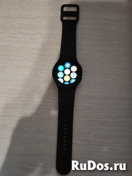 Продаю Samsung galaxy watch 4 ( оригинал ) фотка