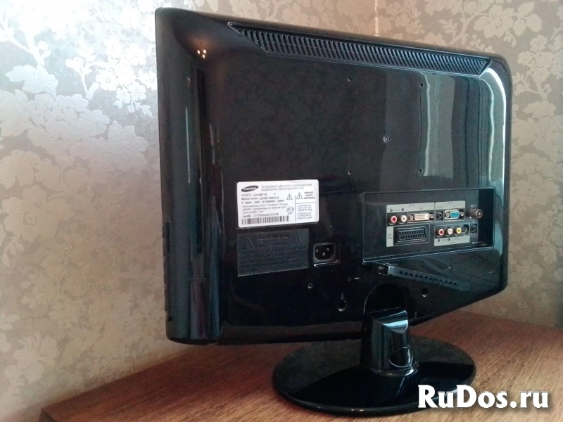 Телевизор Samsung LE19R71B. изображение 3