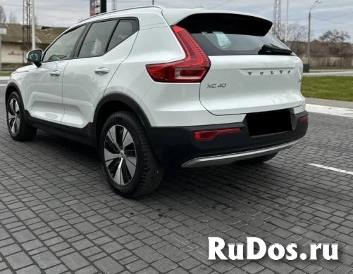 Volvo XC40 2020 год изображение 6