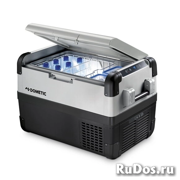 Компрессорный автохолодильник Dometic CoolFreeze CFX 50W фото