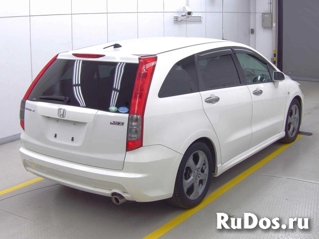 Honda Stream, 2009 год. изображение 4