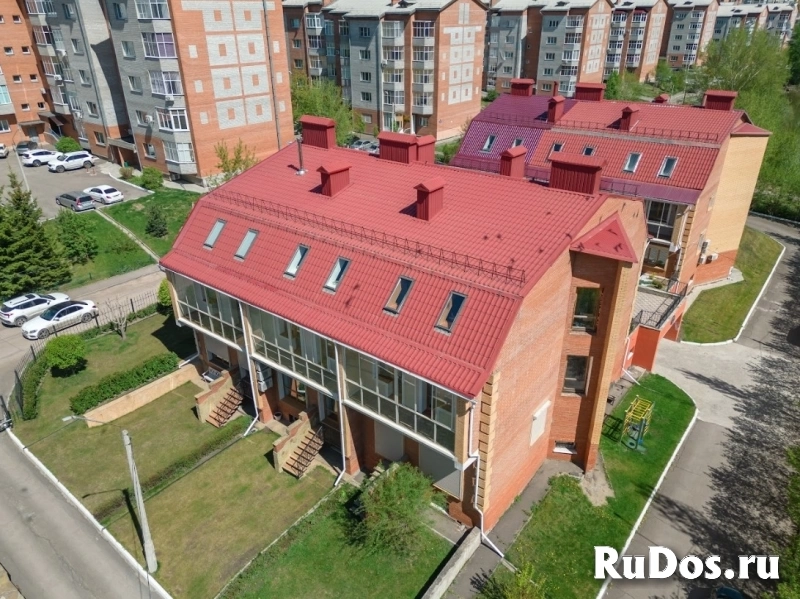 Таунхаус 272 м² на участке 4 сот фотка