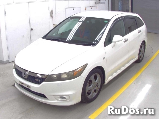 Honda Stream, 2009 год. изображение 3