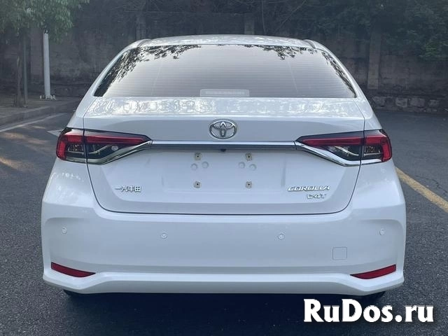 Toyota Corolla 2021 года изображение 3