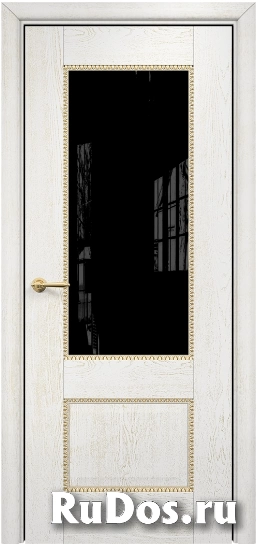 Дверь Оникс Коллекция Классика модель Александрия 2 Цвет:эмаль белая с патиной золото Остекление:Триплекс чёрный фото