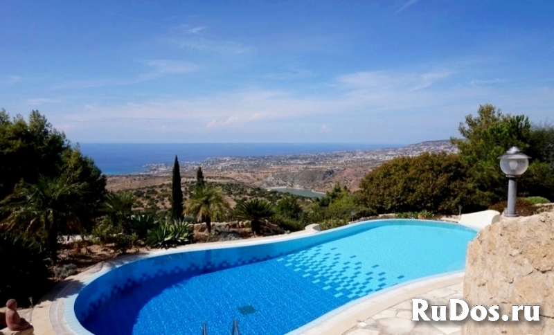 Эксклюзивная VIP-вилла с панорамным видом на море в Пафосе-Кипр фотка