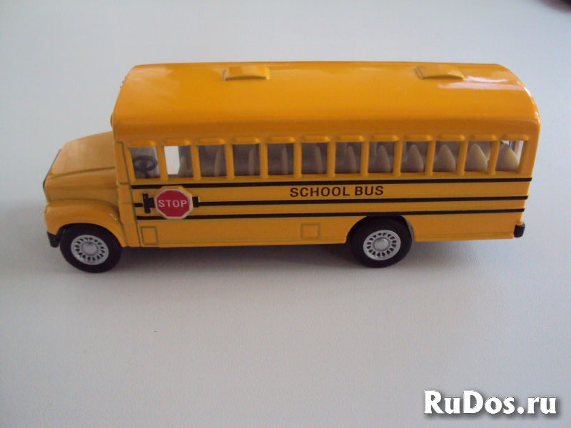 Американский школьный автобус изображение 5