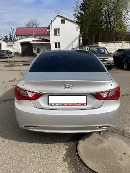 Продам HYUNDAI SONATA  2,4АТ  2010 изображение 5