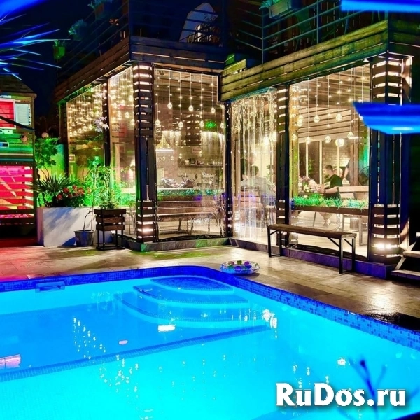 Апартаменты с теплым бассейном в центре Сириуса изображение 4