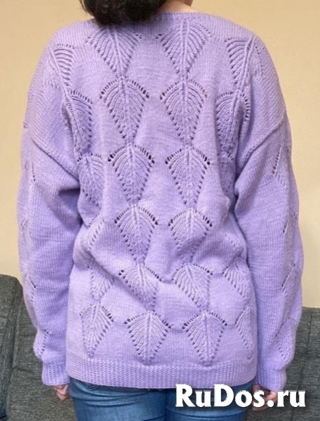 Популярный пуловер в стиле оверсайз тренд сезона фотка