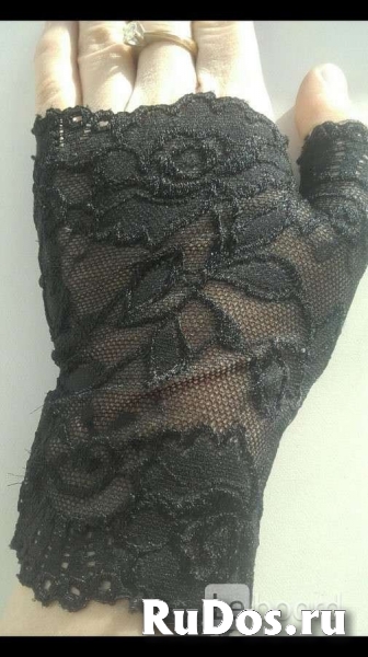 Перчатки митенки кружева чёрные стретч гипюр без пальцев женские изображение 3