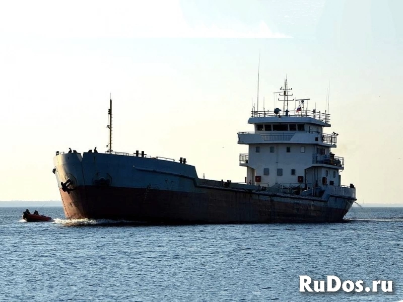Самоходная грунтоотвозная шаланда 1200 м3, 1615 т фото