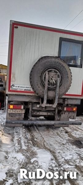Вахтовый автобус на шасси SHACMAN SX32586V385, 2023 г.в. изображение 3